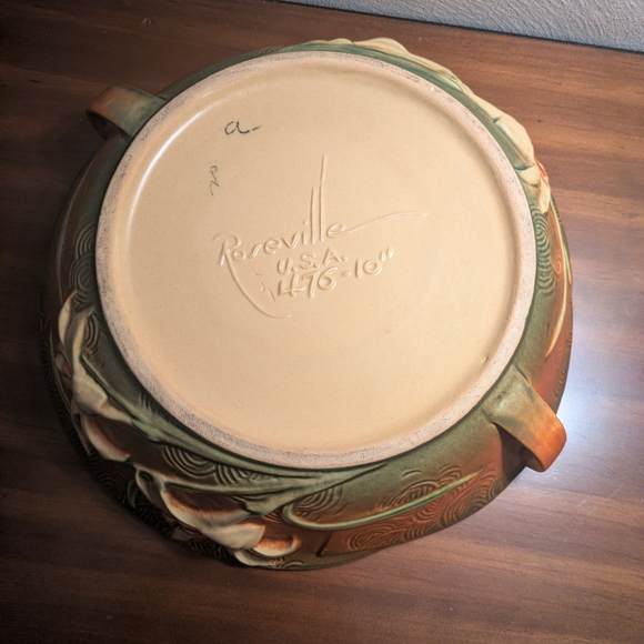 Roseville Floral Ceramic Bowl in Brown and Cream - Picture 3 of 4